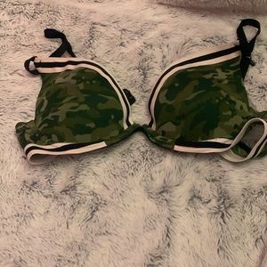 Camo Push-up la senza bra